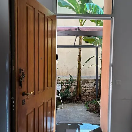 아파트 Monaco #3 With Private Patio *